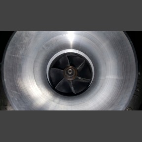 BMW F10 2.0D N47 turbosprężarka 8512464 turbina
